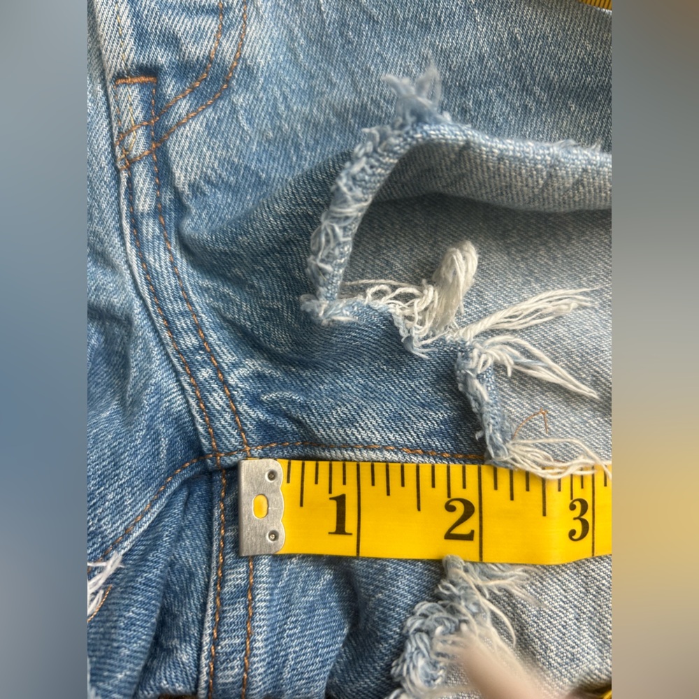 Levi’s 501 women’s button fly cut off denim shorts size 32 - Picture 10 of 10